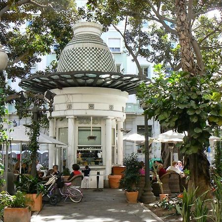 Belleza Y Estetica Modernista En Pleno Centro Alicante Exterior photo